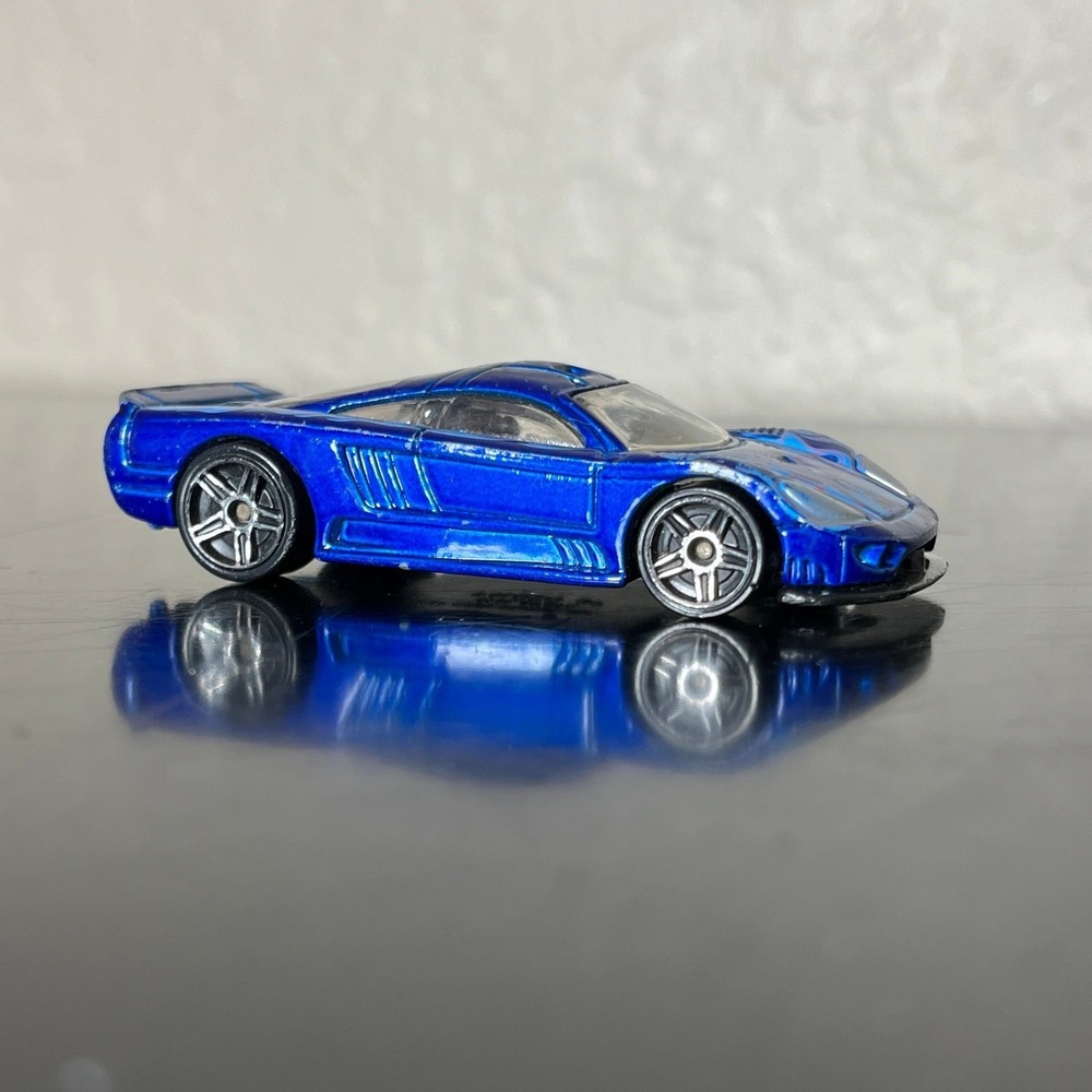Hot Wheels Saleen S7 1:64 Blue 2002 First Editions Flames Diecast Car Miniature